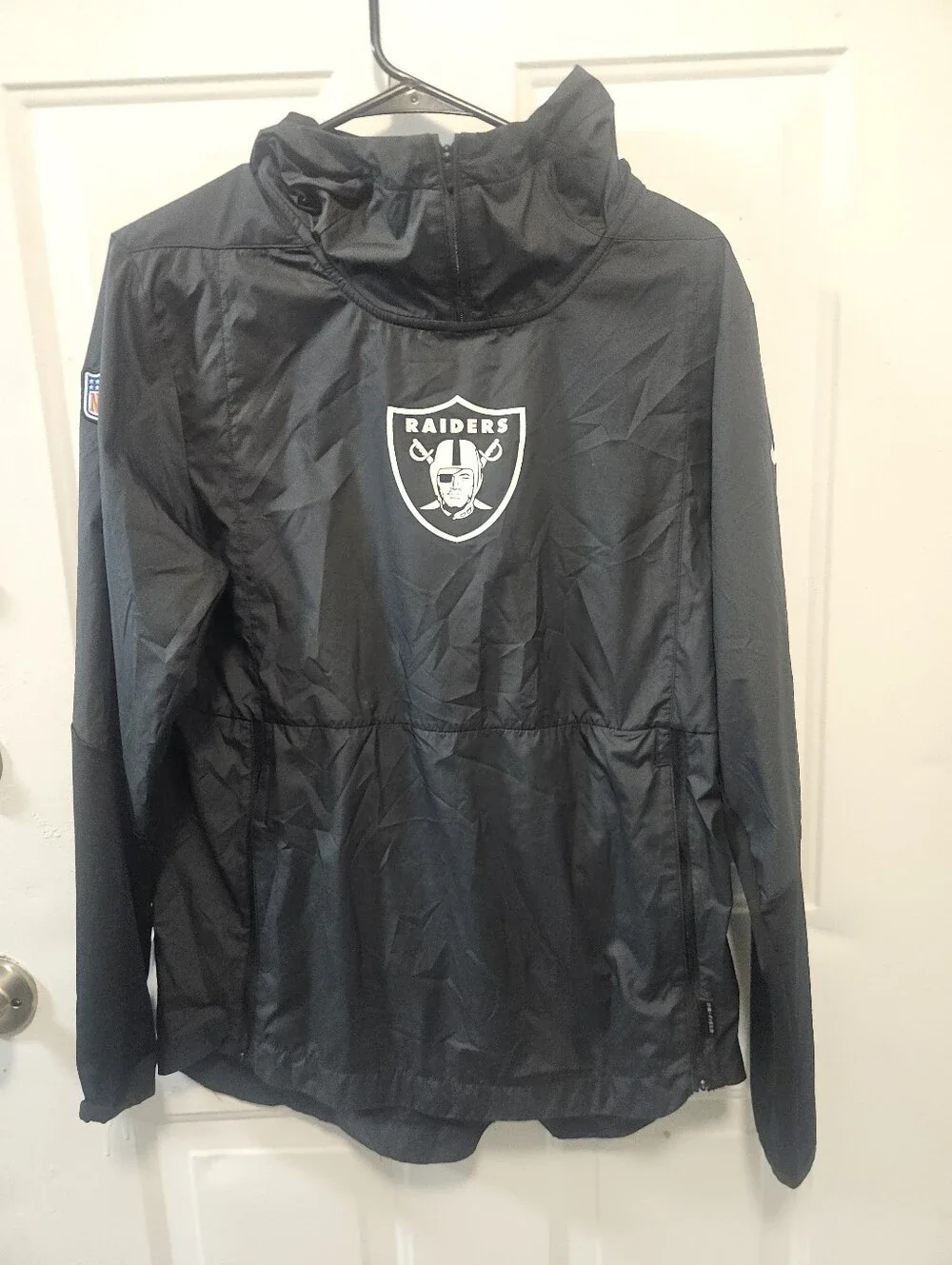 Nike Raiders NFL Lightweight Windbreaker Hooded Jacket Mens Sz Small